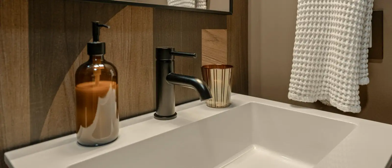 Colocación de accesorios de baño en Pamplona